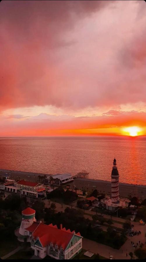 Black Sea Batumi Hotel Orbi City Εξωτερικό φωτογραφία